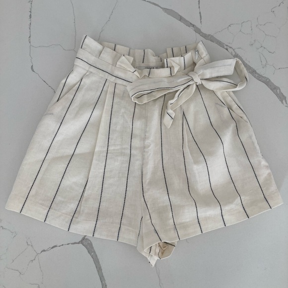 🔥SOLD🔥 Cute summer tie shorts - Picture 1 of 3